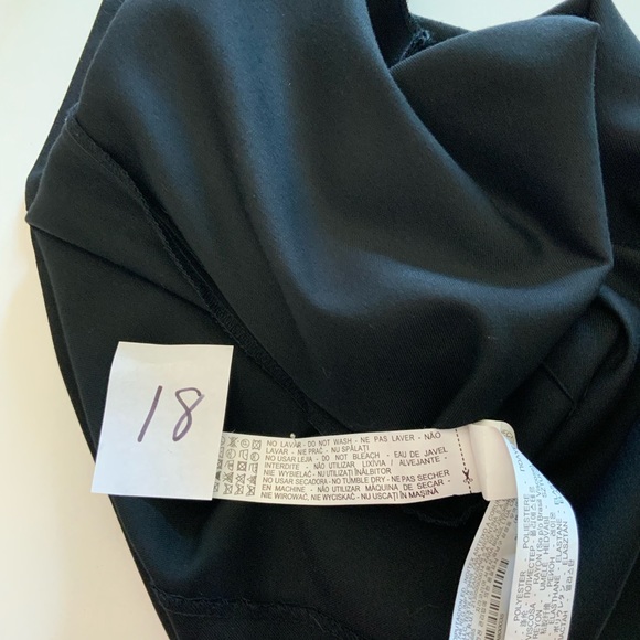 Zara Basics Jet Black straight skirt, size medium - Picture 5 of 5